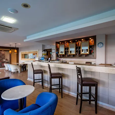 Palmeras Hotell Payallar