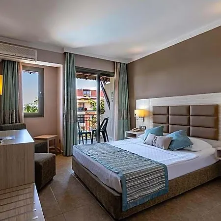 Hotel Palmeras 4*