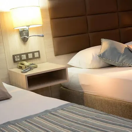 Hotel Palmeras 4*