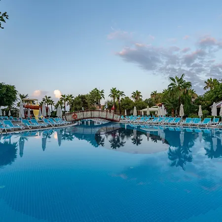 Palmeras Hotel 4*